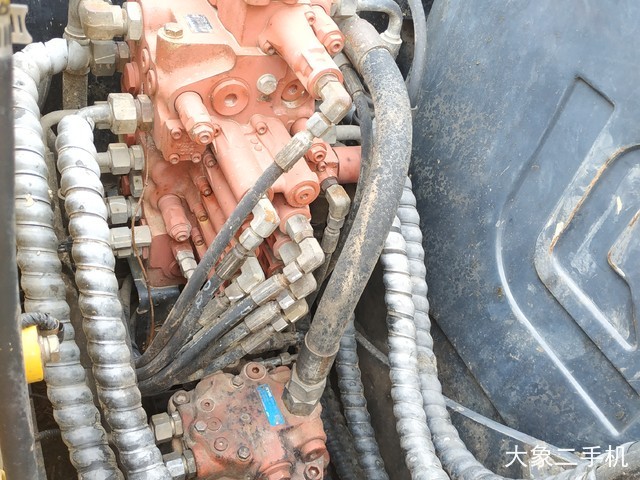 柳工 CLG908D 挖掘机