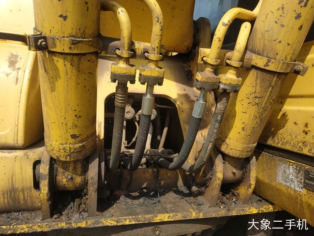 小松 PC220-8 挖掘机