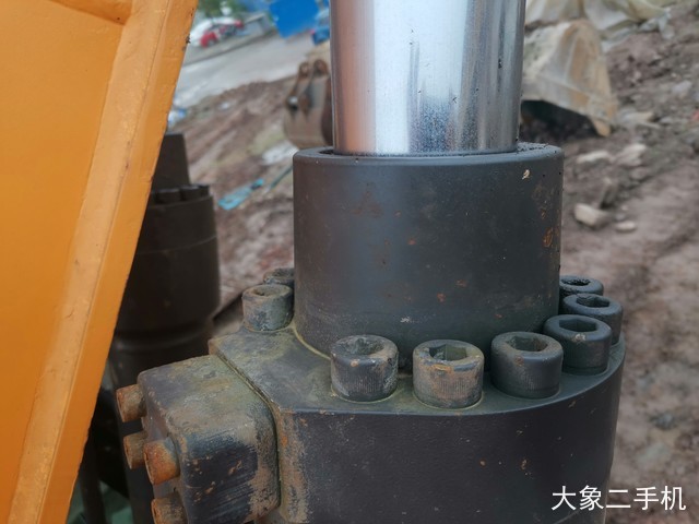 三一重工 SY235C-9 挖掘机