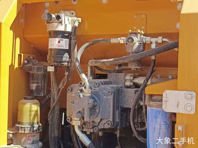 徐工 XE200D 挖掘机