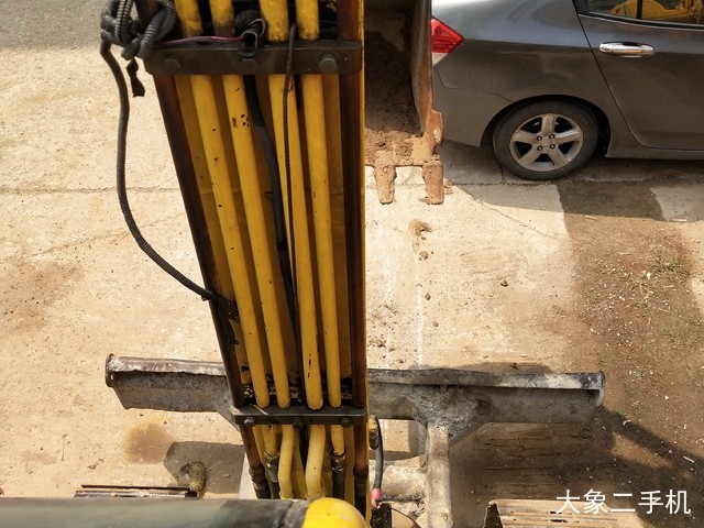 现代 R60-7 挖掘机