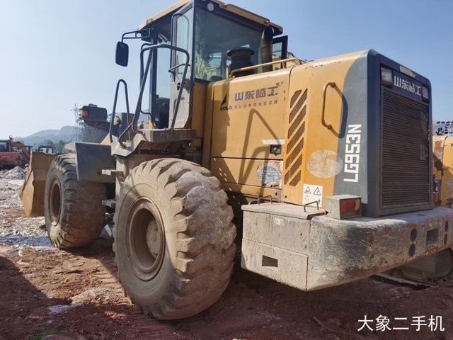 山东临工 LG953L节能型 装载机