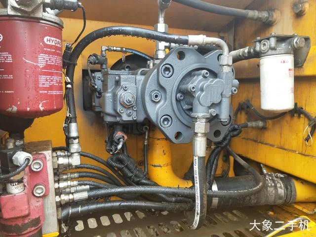 龙工 LG6225H 挖掘机