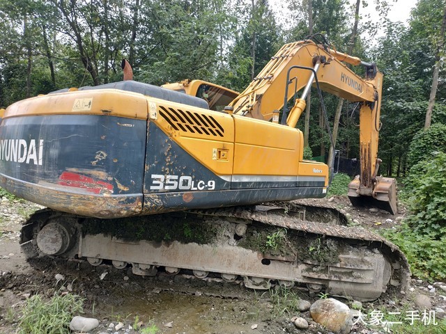 现代 R305LC-9 挖掘机