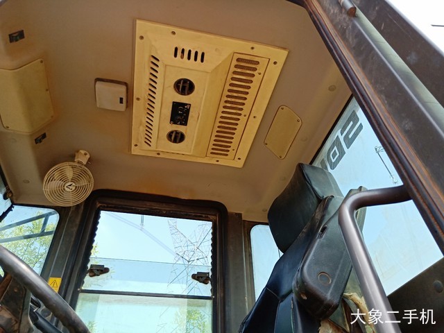 山东临工 LGS822 压路机