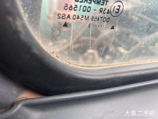 神钢 SK140LC-8 挖掘机