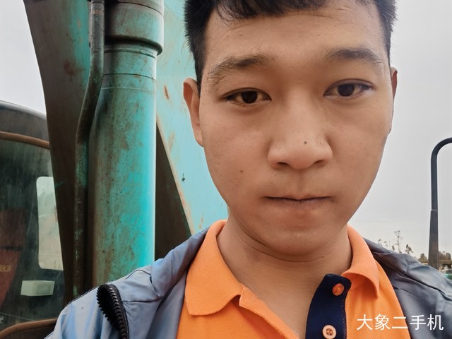 神钢 SK350LC-8 挖掘机