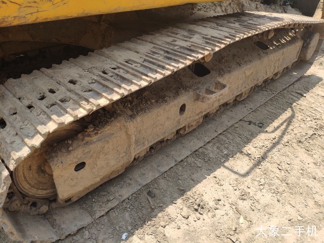 小松 PC240LC-8 挖掘机