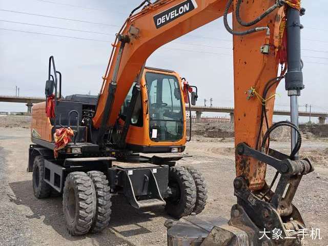 斗山 DH130W-V 挖掘机