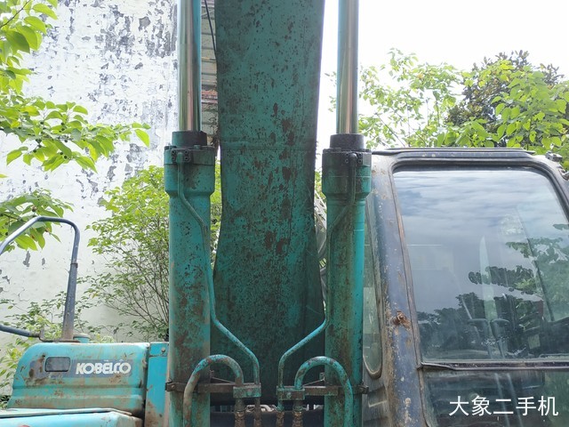 神钢 SK250-8 挖掘机