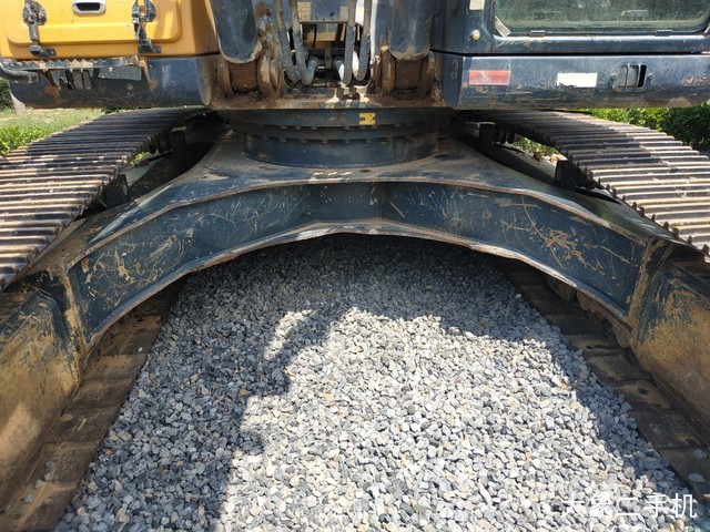 现代 R275LVS 挖掘机