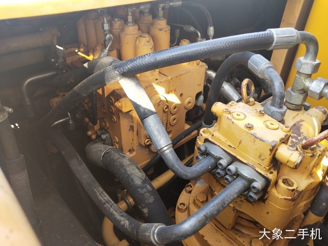 三一重工 SY215C-9 挖掘机