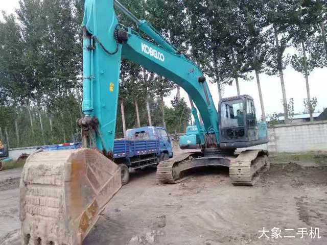 神钢 SK260LC-8 挖掘机