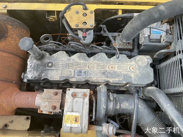 小松 PC240LC-8 挖掘机