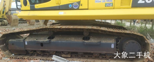 小松 PC200-8 挖掘机