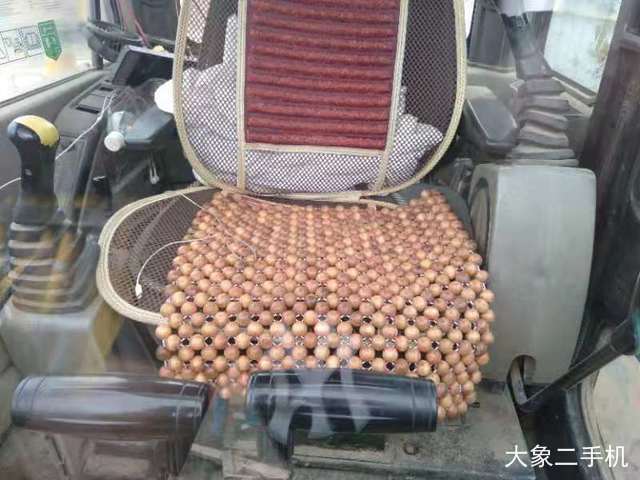 现代 R60-7 挖掘机