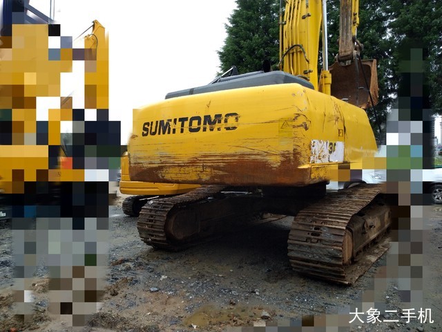 住友 SH240-5 挖掘机