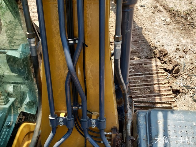 徐工 XE135D 挖掘机