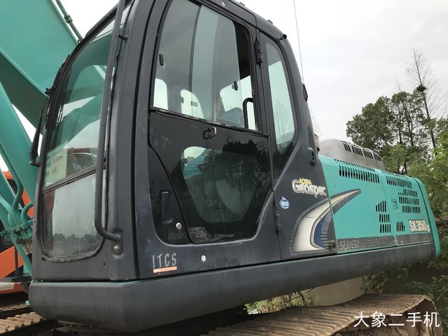 神钢 SK350LC-8 挖掘机