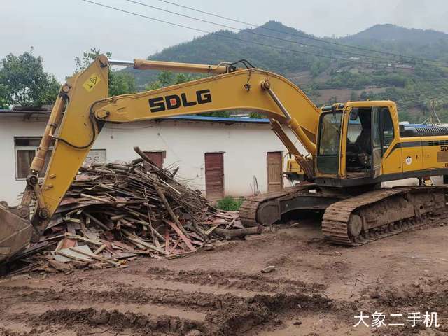 山东临工 E6300F 挖掘机