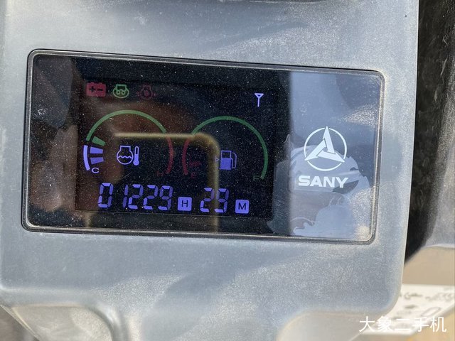 三一重工 SY16C 挖掘机