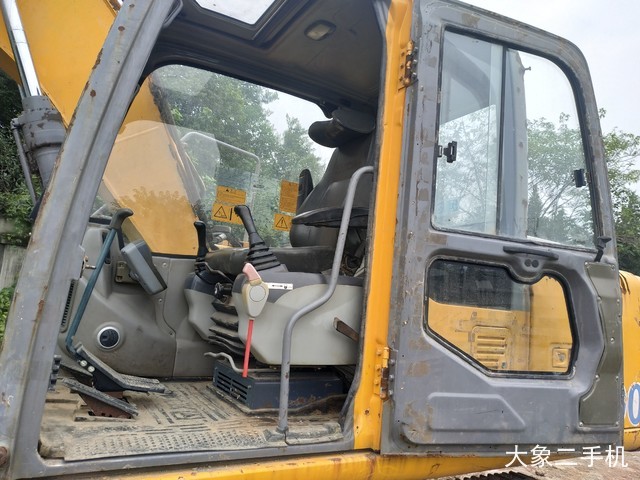 徐工 XE150D 挖掘机