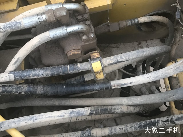 小松 PC200LC-8(600mm履带板) 挖掘机