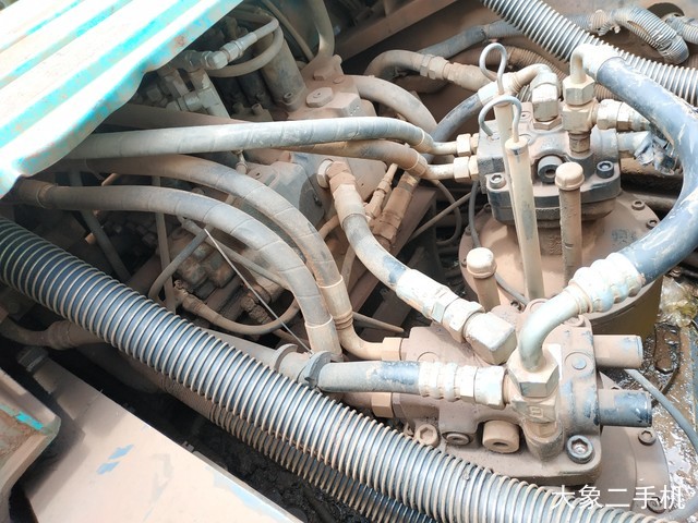 神钢 SK495D-8 挖掘机