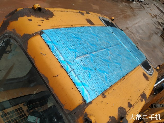 现代 R130W-5 挖掘机