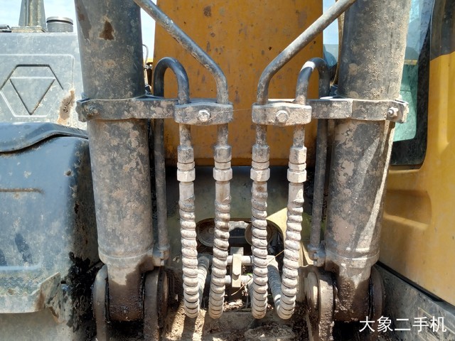 徐工 XE135D 挖掘机