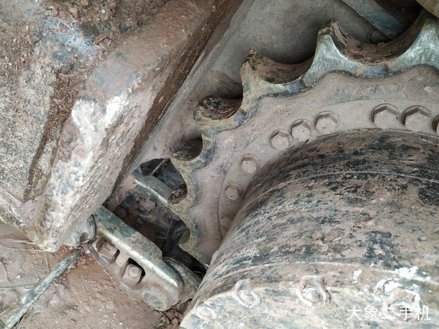 现代 R225LC-7 挖掘机