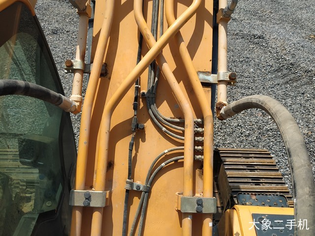 现代 R275LVS 挖掘机