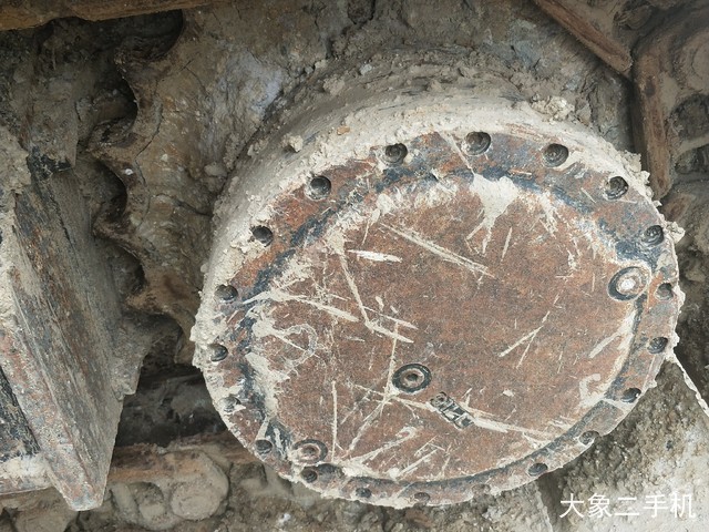 龙工 LG6225E 挖掘机