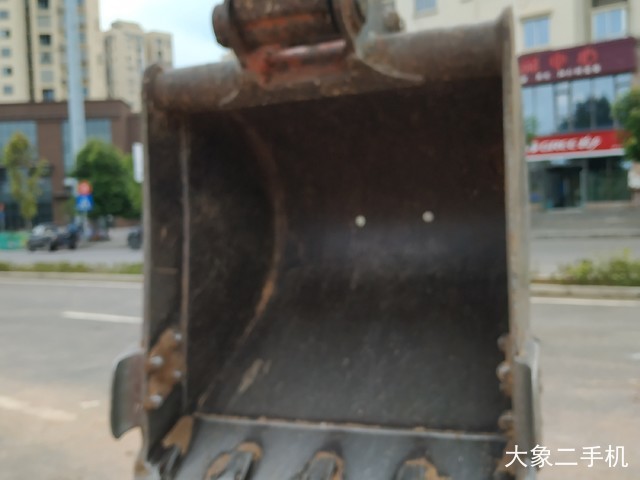 新源 XY75W-8 挖掘机