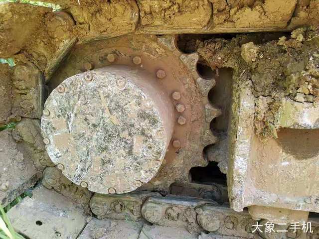 神钢 SK130-8 挖掘机