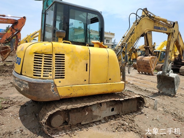 小松 PC56-7 挖掘机