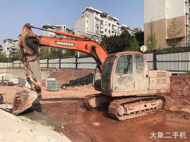 斗山 DX120-9C 挖掘机