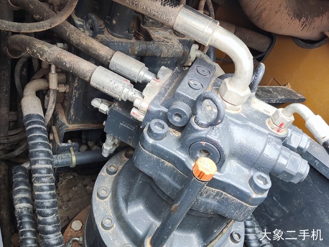 徐工 XE200DA 挖掘机