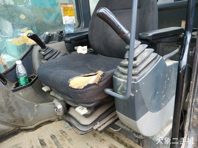 神钢 SK460-8 挖掘机