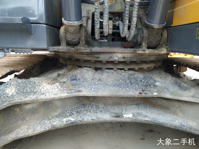 徐工 XE265C 挖掘机