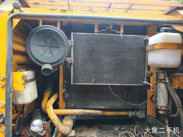 三一重工 SY135C-8 挖掘机