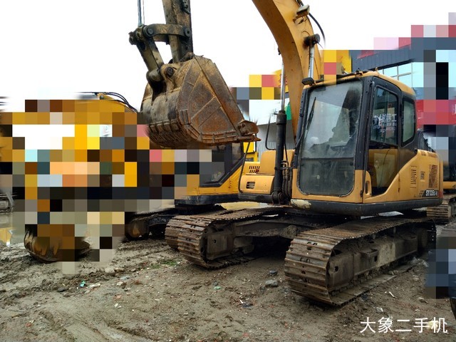 三一重工 SY135C-8 挖掘机