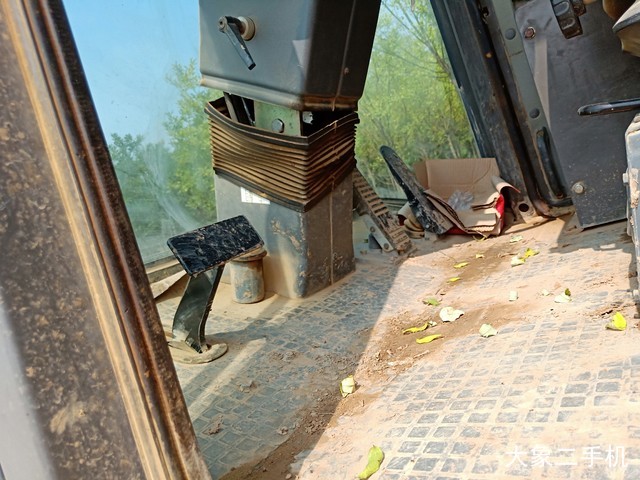 山东临工 LGS822 压路机