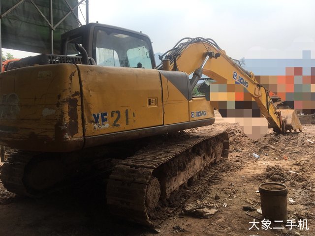 徐工 XE135B 挖掘机