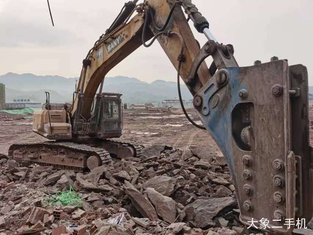 三一重工 SY485H-10 挖掘机