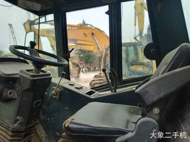 洛建 LSS2301 压路机