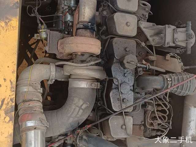 现代 R225LC-7 挖掘机