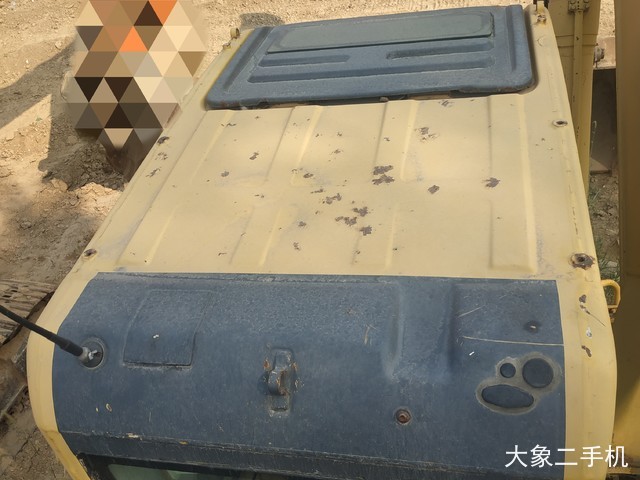 小松 PC240LC-8 挖掘机