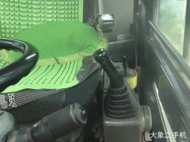 现代 R150W-7 挖掘机