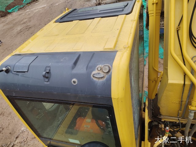 小松 PC240LC-8M0 挖掘机